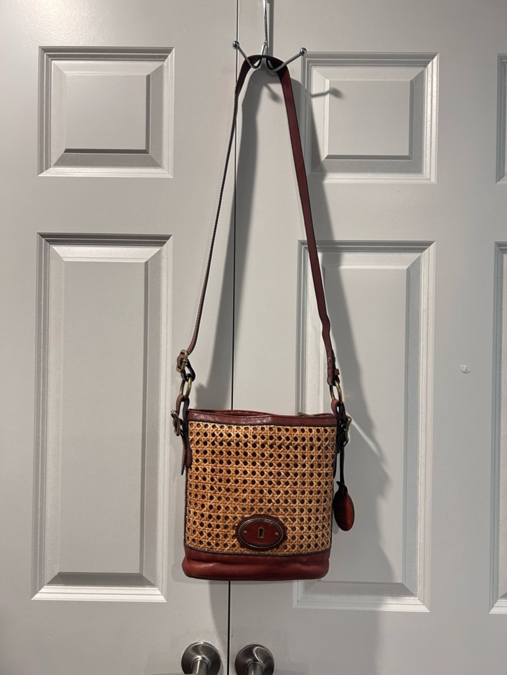 Fossil Woven Rattan and Brown Leather Shoulder/crossbody Bag - Picture 3 of 14
